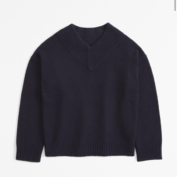 Abercrombie & Fitch Sweaters - Abercrombie & Fitch Dark Indigo Textural V-Neck Sweater.